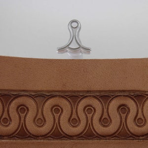 Stainless Steel Craftplus - Eiffel Serpentine Border Stamp (Leather Stamping Tool)