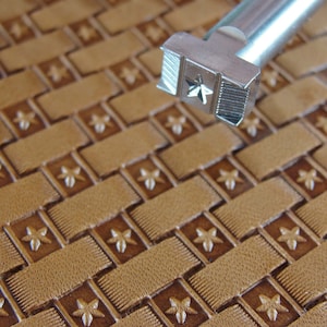 Star Center Basket Weave Leather Stamp, Stainless Steel Leathercraft Stamping Tool