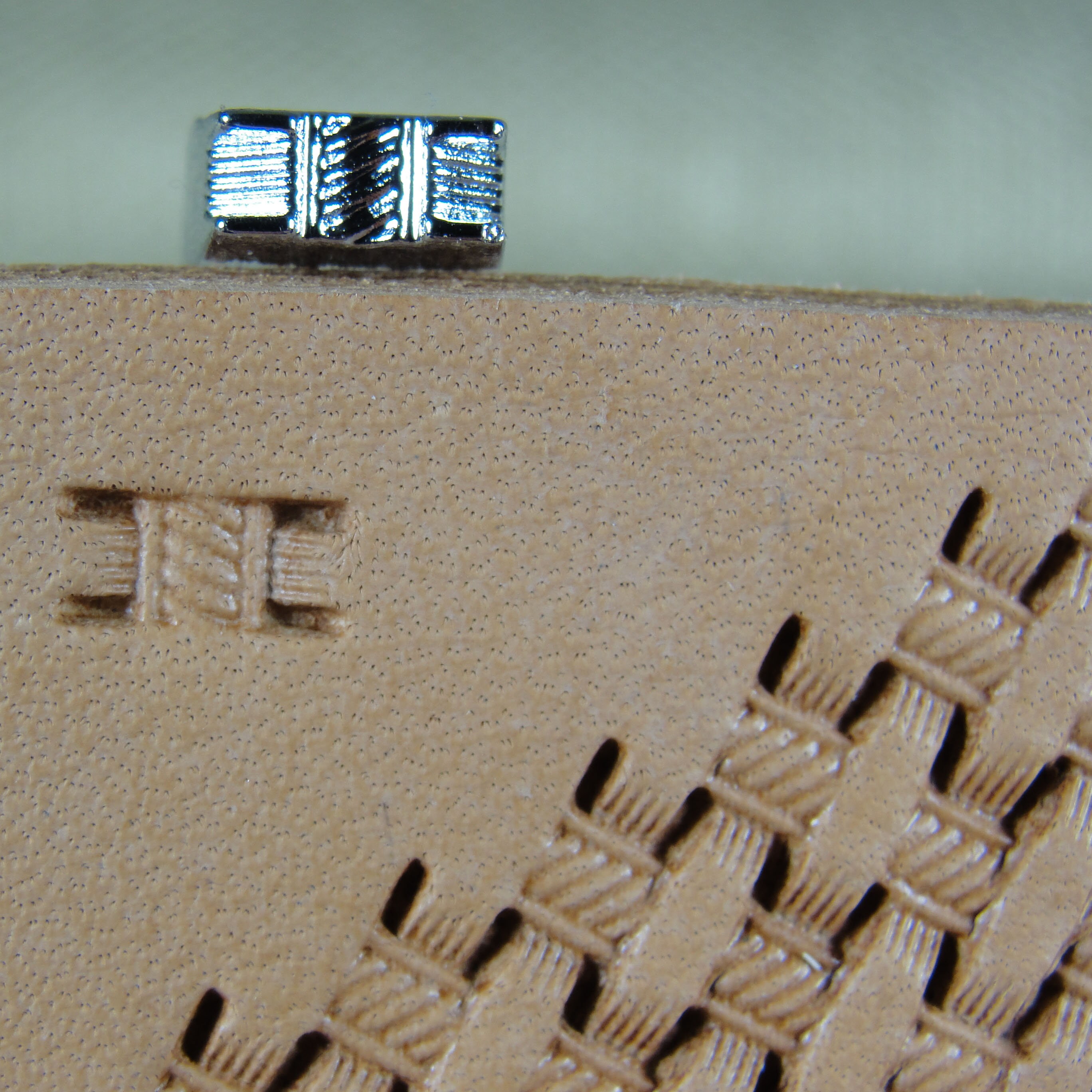 WEAVE様 Japan Select - #X560 Xsm Rope Basket Weave Stamp (leather Stamping