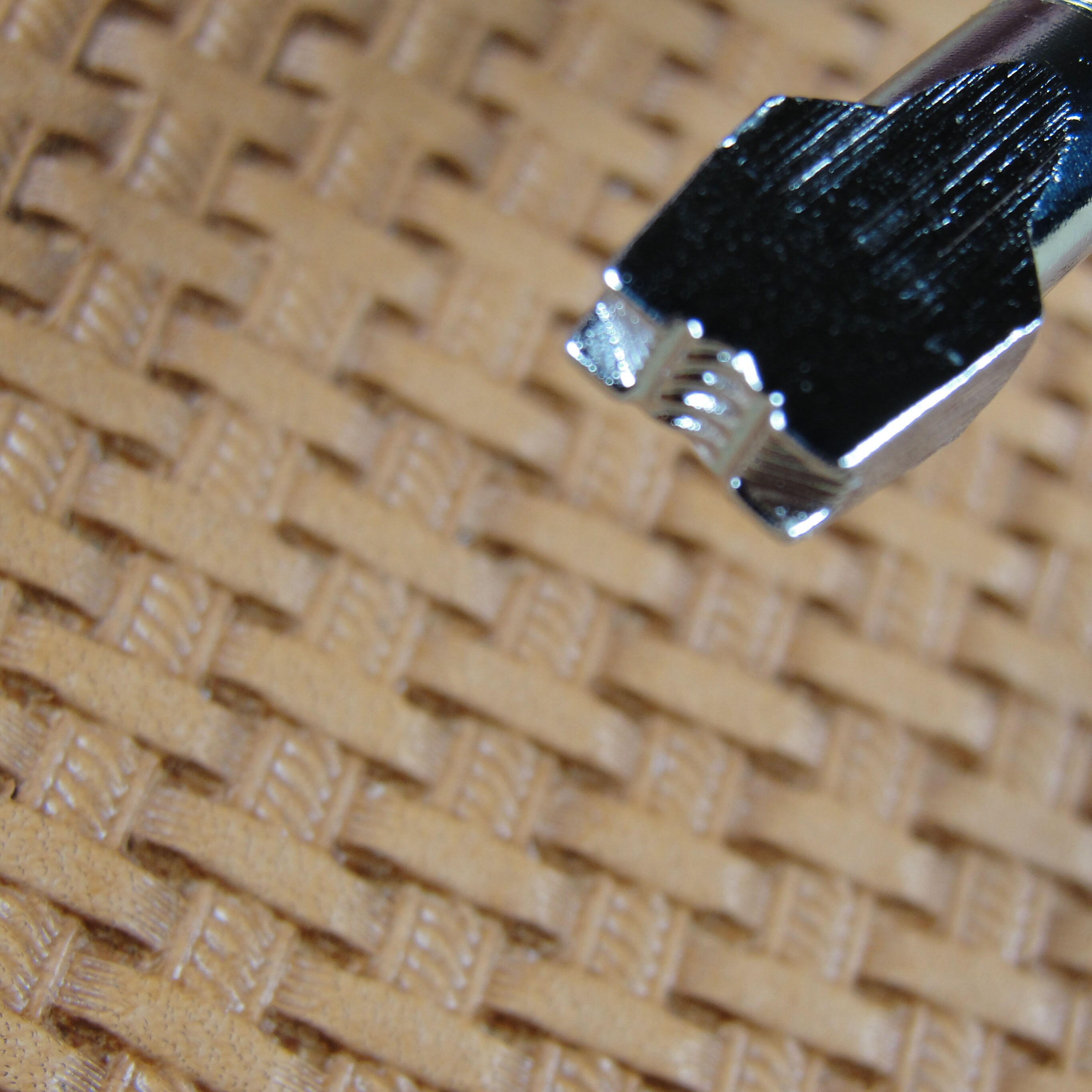 Japan Select - #X560 Xsm Rope Basket Weave Stamp (leather Stamping