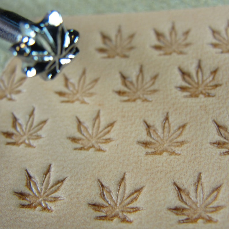 Leather Stamping Tool #O66 Extra Small Marijuana Leaf Stamp Steel Craft Japan