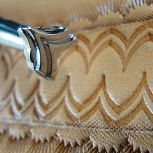 Steel Craft Japan - #E262 Double Chevron Geometric Border Stamp (Leather Stamping Tool)