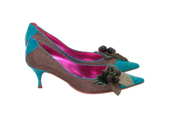 Emanuel Ungaro blackberry pumps