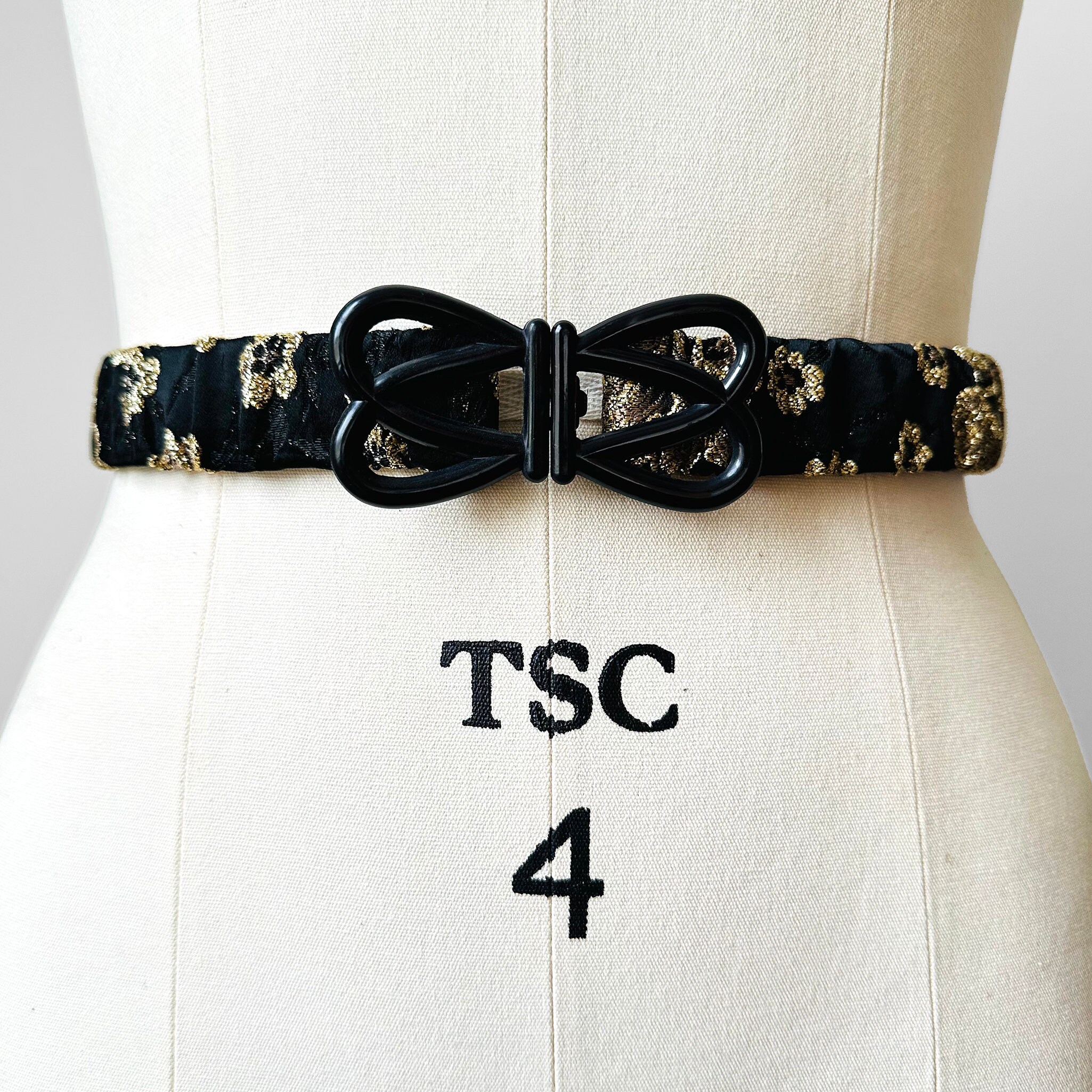 Vintage 1980s Black Gold Butterfly Stretch Belt - Sz. 31-34  display picture 2