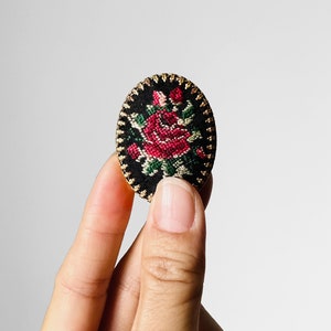 Vintage, 50s, 1950s, Oval, Roses, Petit Point, Brooch, Pin image 2