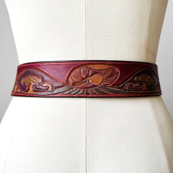 Vintage 1960s - 1970s Duncan Laurie Wine Red Tooled Leather  display picture 1