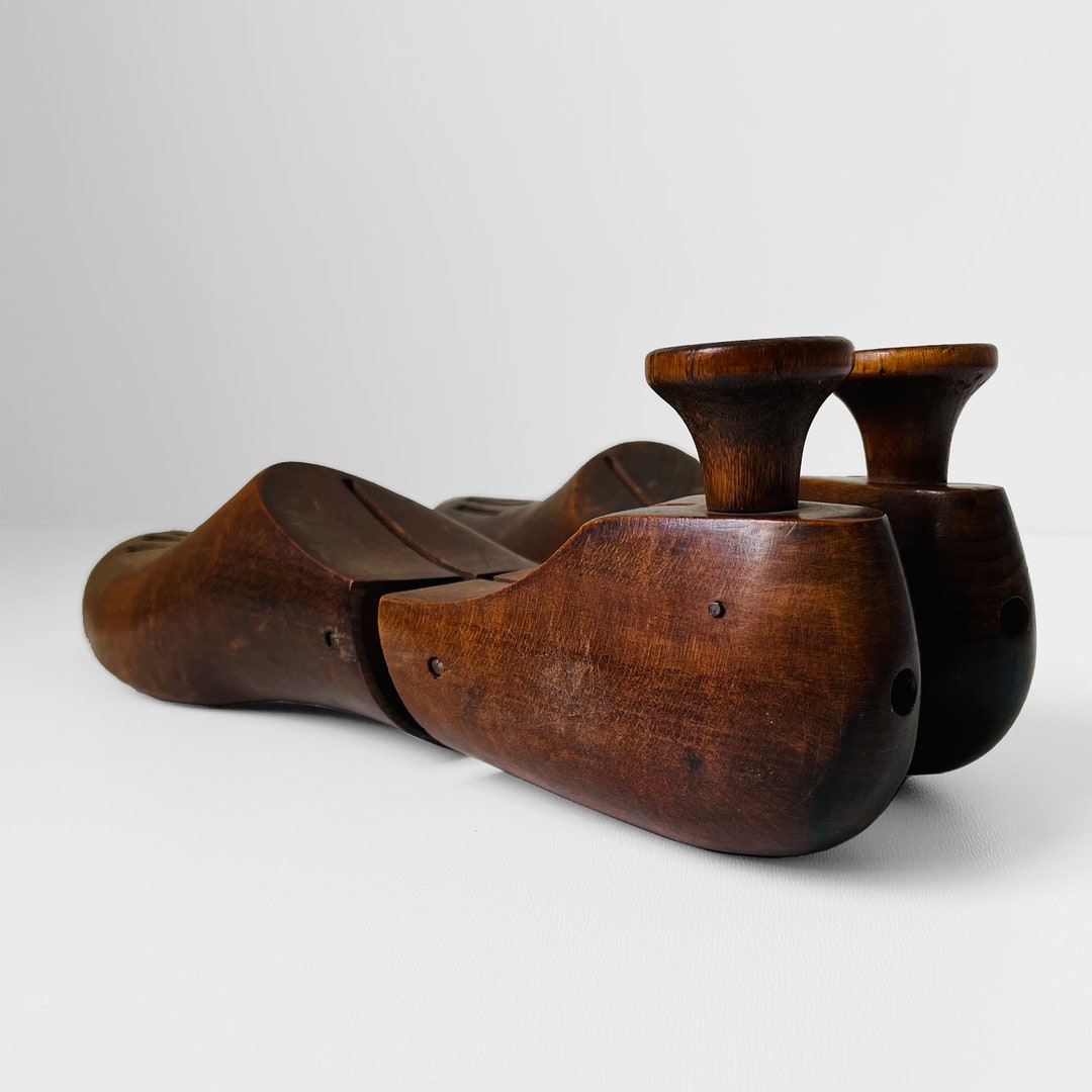 Vintage 1950s Mid-century Mahogany Wood Shoe Inserts Display - Sz.10 ...