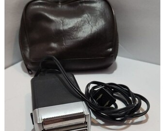 Vtg Remington MicroScreen Cordless Rechargeable Shaver W/ Charger & Case 5MF1