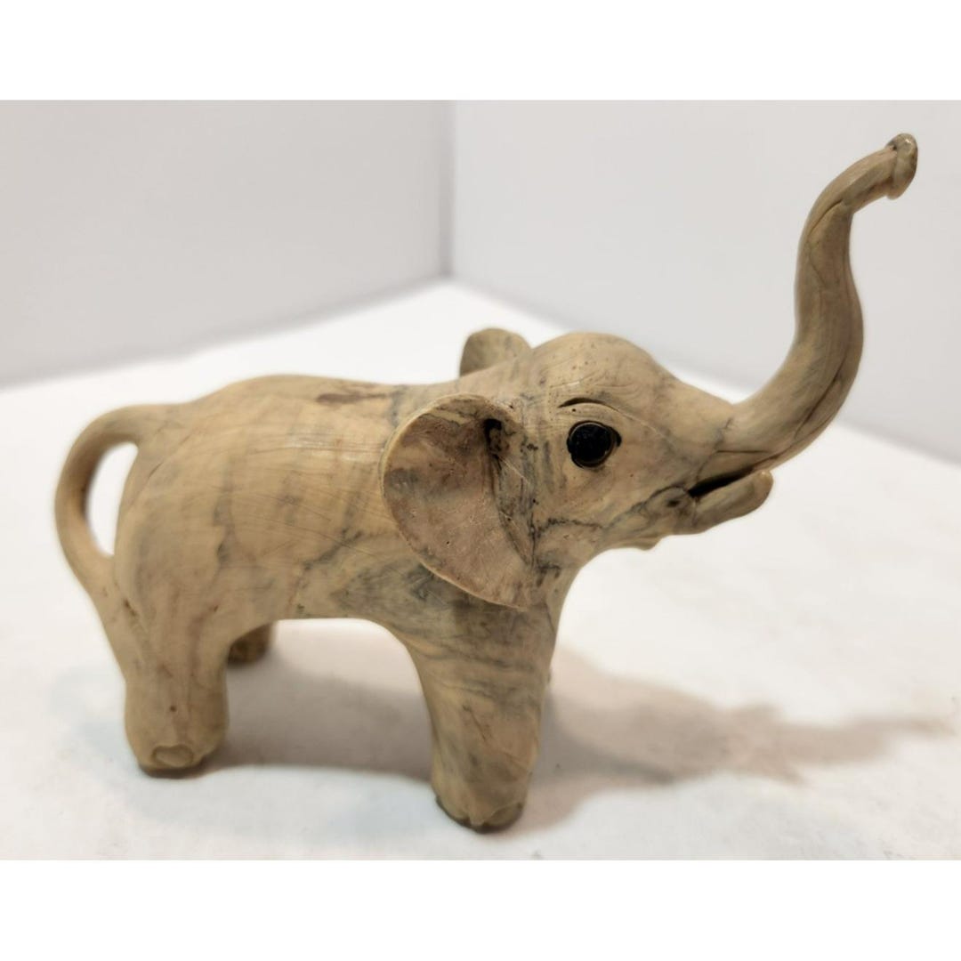 ヴィンテージ樹脂製象の置物 タン＆グレー 高さ4インチ×長さ6インチ