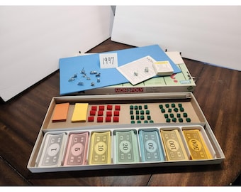 【ほぼ未使用】ヴィンテージモノポリー　木製ボードゲーム Amazon | WS Game Company モノポリー トロフィー 豪華版