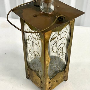 Decanter musicale vintage della metà del secolo O Du Lieber Augustine prodotto in Giappone