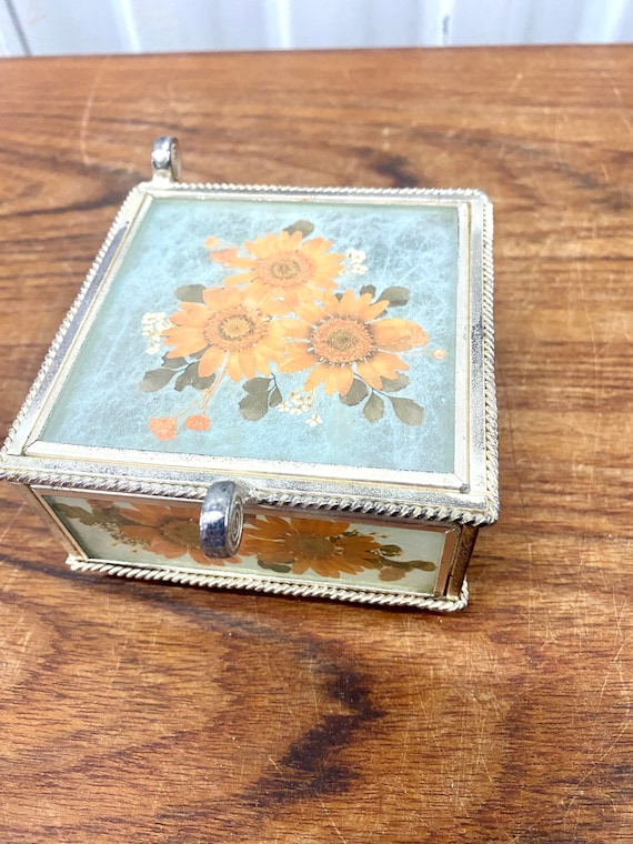 Vintage Jewelry Box, Soft Velvet Lining Antique Jewelry Box 3D Embossment  Zinc Alloy For Family
