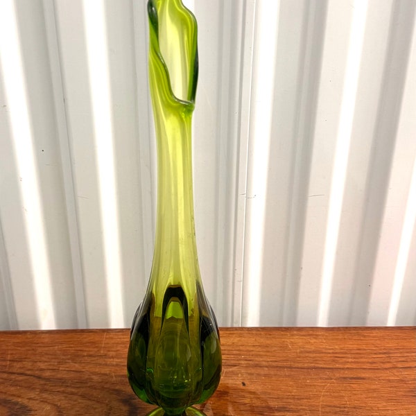 Vintage Mid Century Viking Avocado Green Glass Swung Vase 15 .5 " High