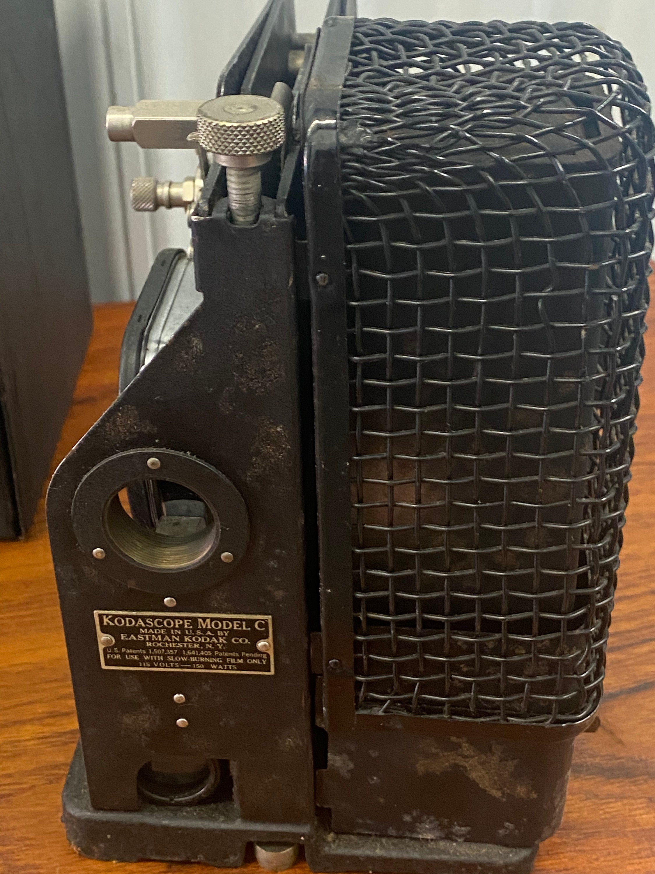 Vintage Eastman Kodak Kodascope Model C 1920s 16mm Movie