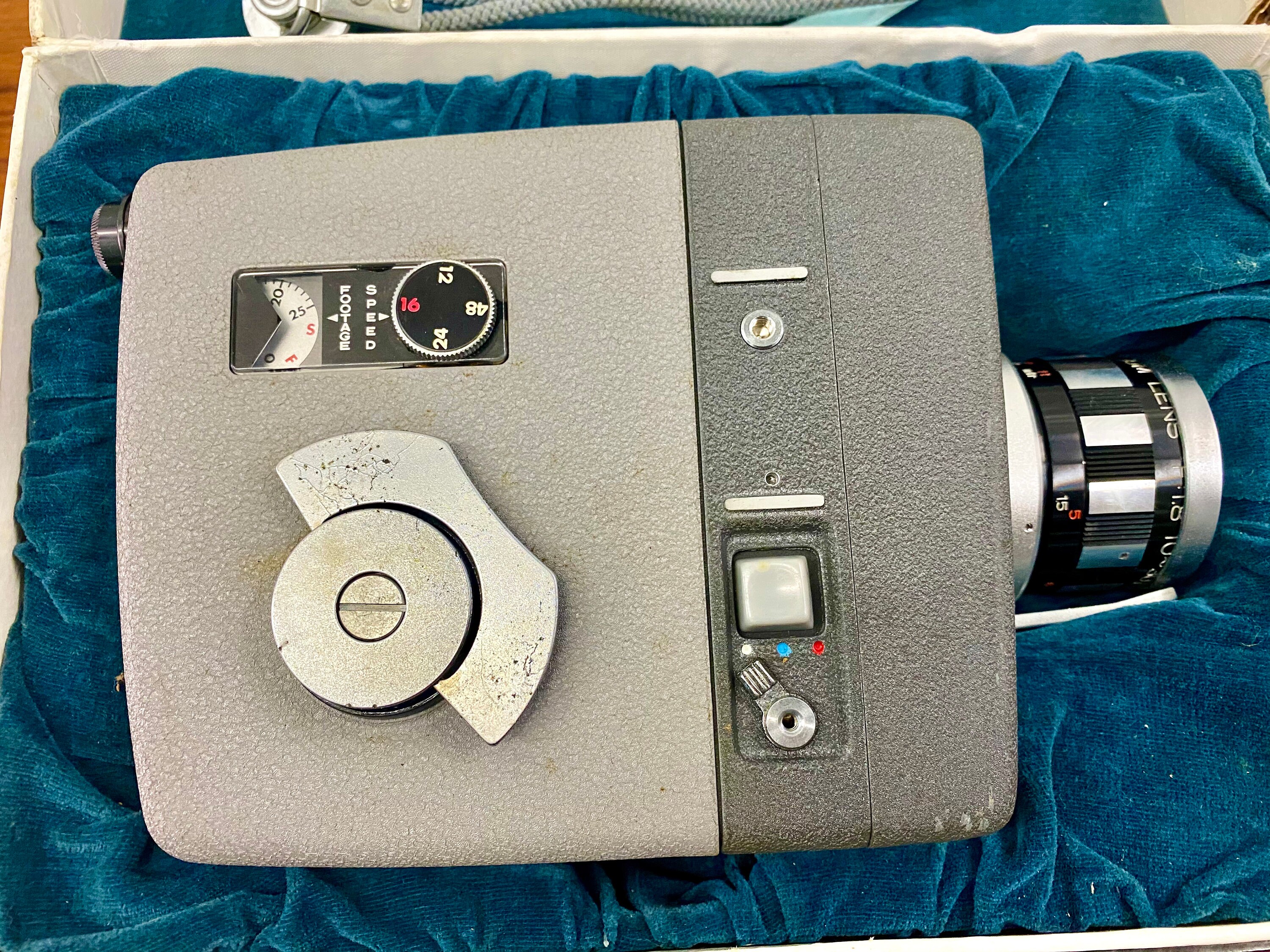 や*～様 ELMO 8S-600　8mmフィルム アンティーク　レトロ　ヴィンテ や*～様 ELMO 8S-600 8mmフィルム アンティーク レトロ ヴィンテ