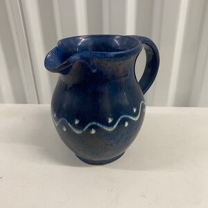 Mid Century Dänischer Lindelse Krug mit Blau Weißer Glasur