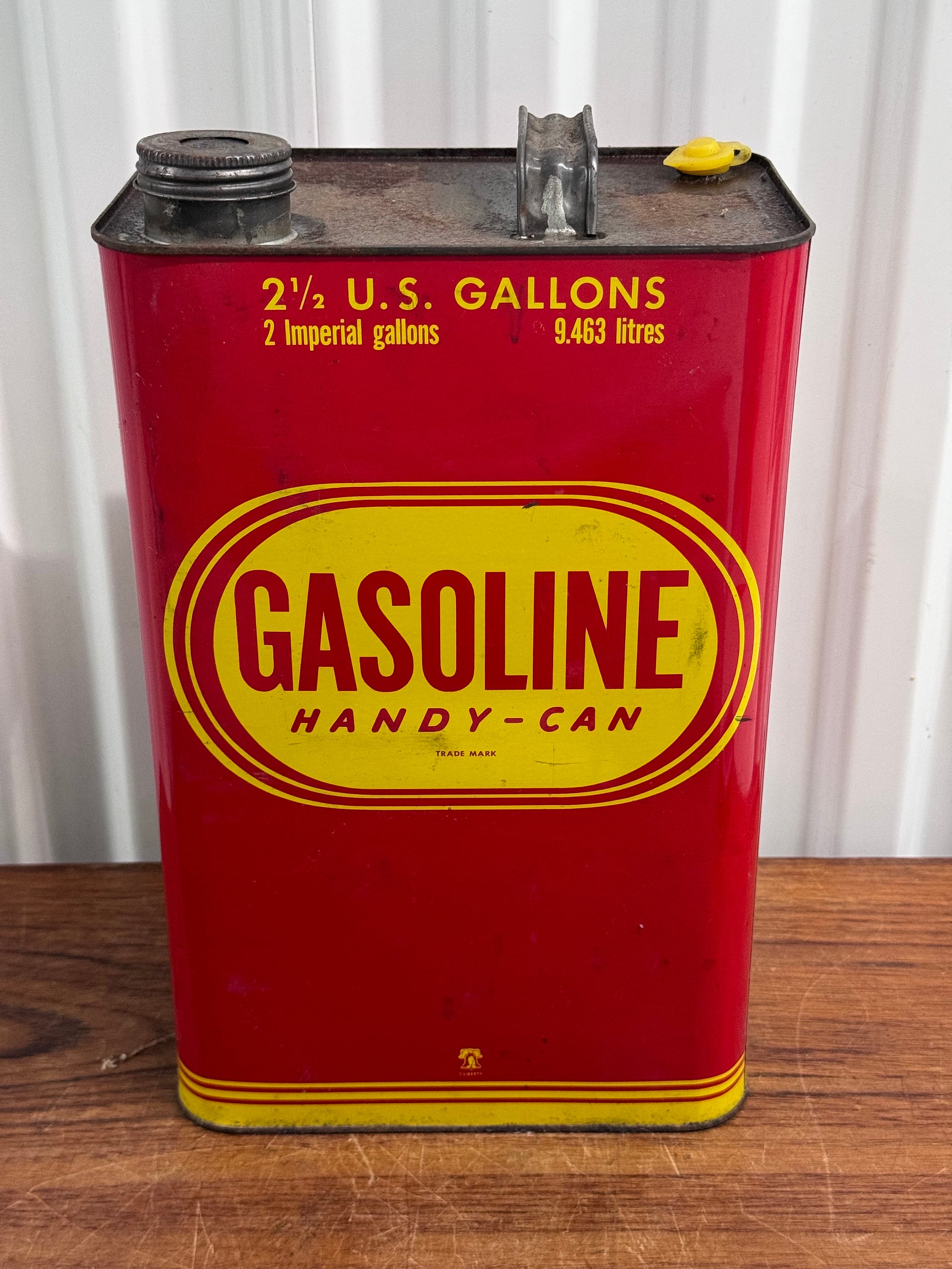Vintage Liberty 2 1/2 Gallon Red Metal Gasoline Can - Etsy
