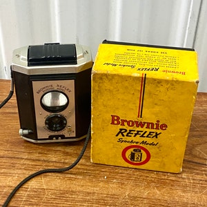 Vintage 1950s Kodak Brownie Reflex Synchro Model Film Camera W/ Box