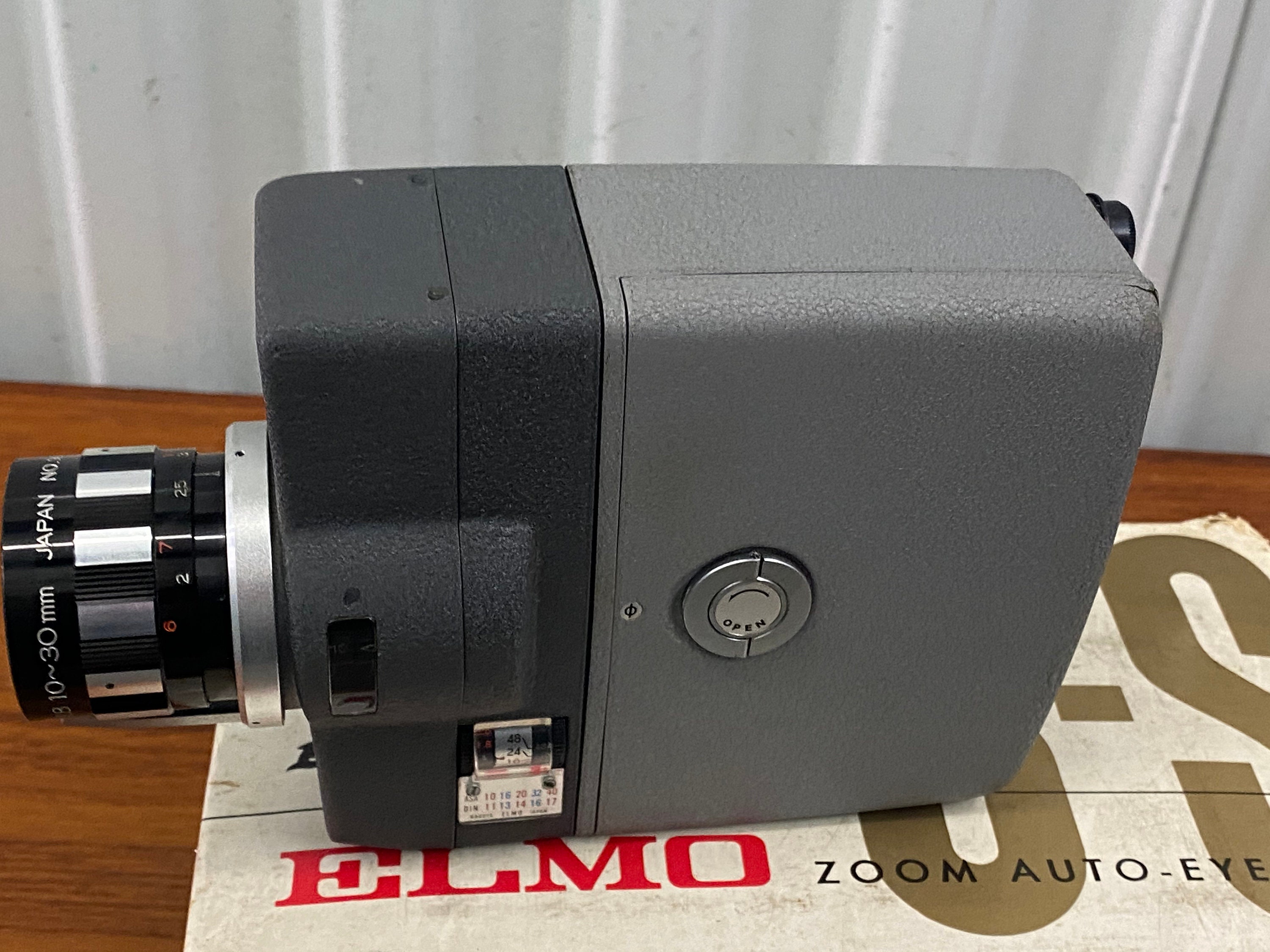 や*～様 ELMO 8S-600　8mmフィルム アンティーク　レトロ　ヴィンテ や*～様 ELMO 8S-600 8mmフィルム アンティーク レトロ ヴィンテ