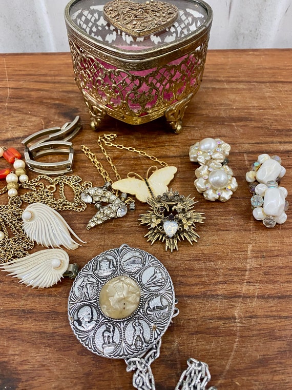 Metal jewellery box vintage Gem