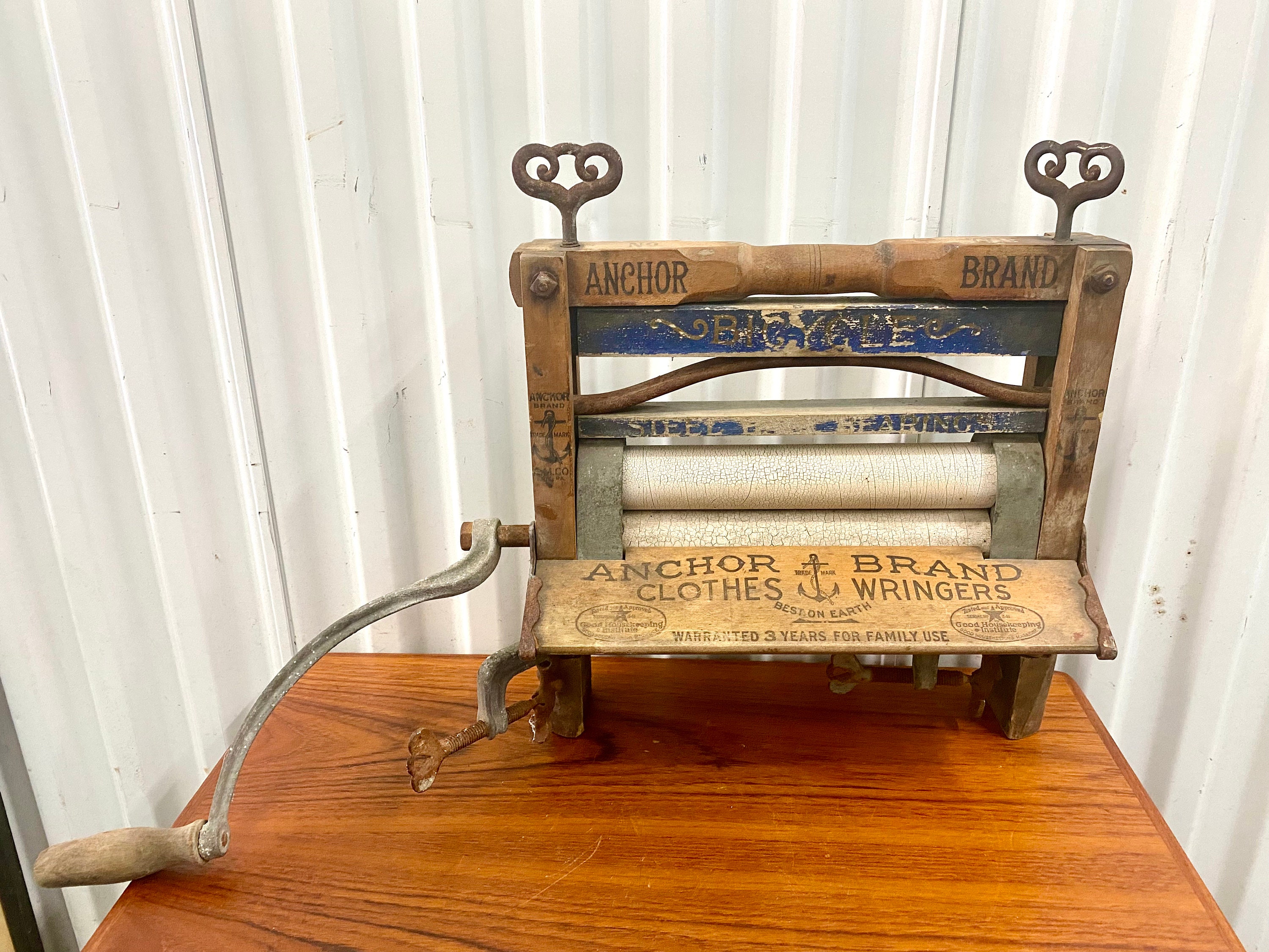 Hand Wringer for sale Only 4 left at 70