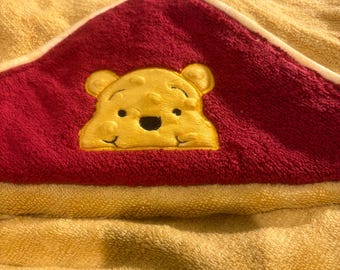 Infant/ newborn hooded towel and wash cloth  set, poo bear
