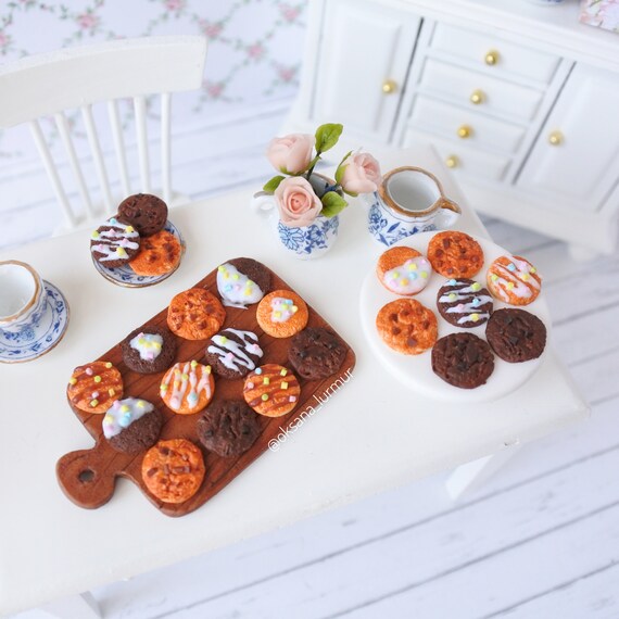 Кукольная миниатюра печенье