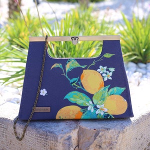 Paris Purse Sewing Pattern – PDF Frame Bag – Elegant Evening Clutch or Day Purse – DIY Handbag Pattern – Instant Download