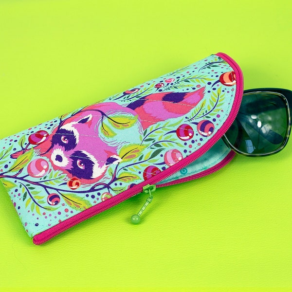 A Zippered Sunglasses Case - Raccoon Case - PDF Sewing Pattern - Zipper Pouch