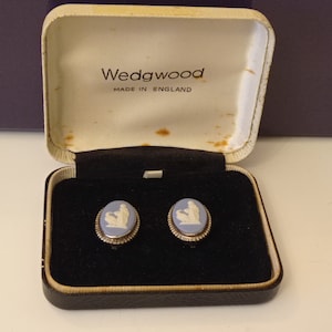 a Pair of Vintage  Wedgwood Jasper Ware Clip on  Earrings