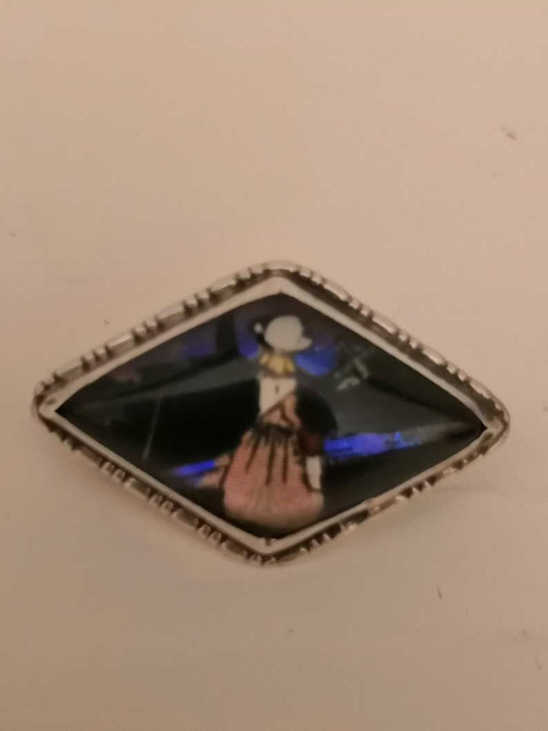 Stunning Butterfly Wing Brooch featuring a Crinoline Lady