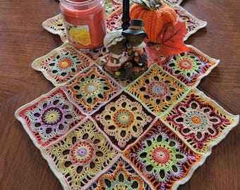 Chemin de table d'automne ou de Noël, motif carré au crochet, pdf