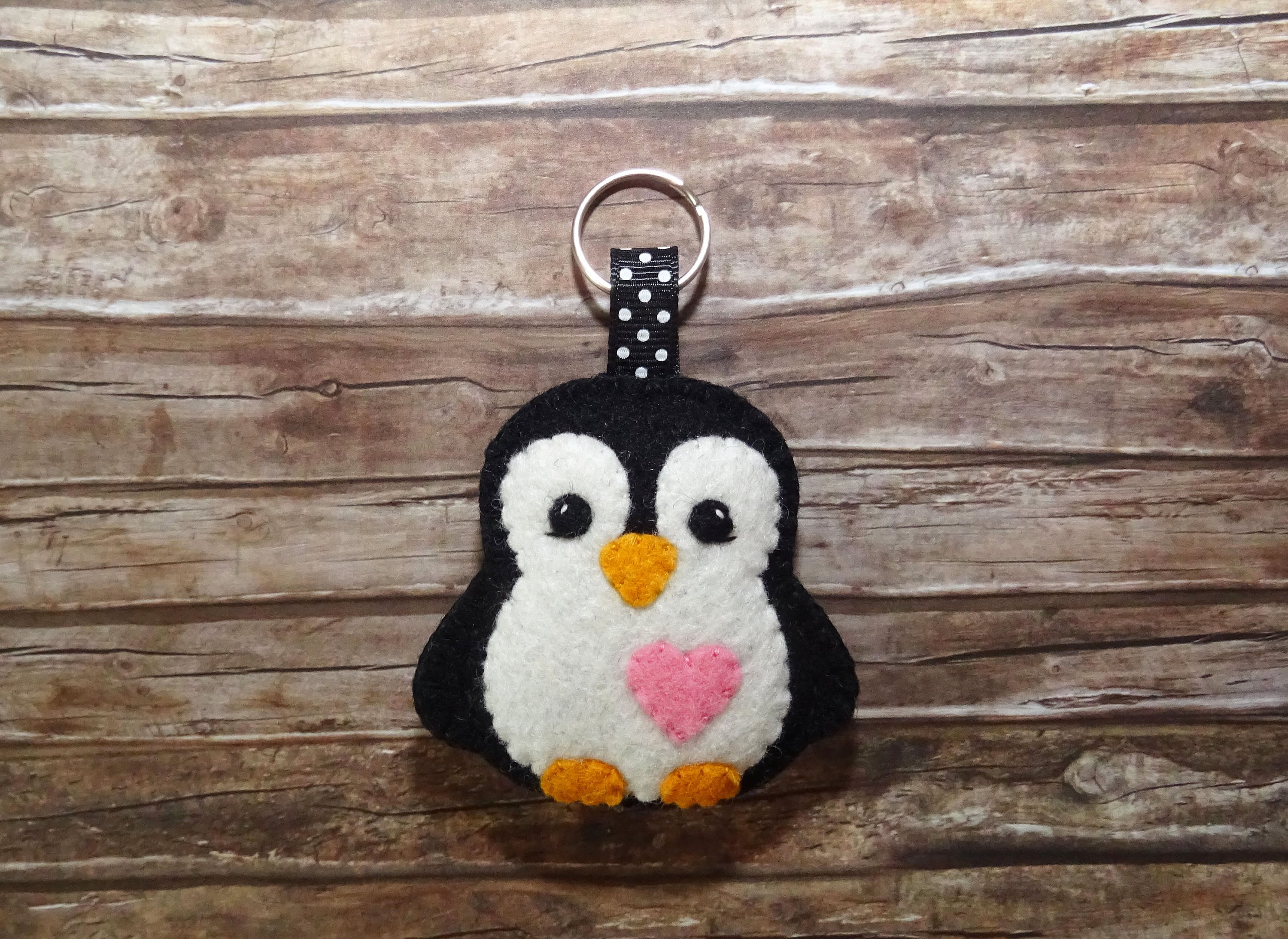 Verplaatsing Egomania Opknappen Wool felt penguin keychain Penguin keychain Keyring Key | Etsy