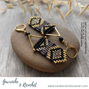 HUACHO-Ohrringe mit Perlenfransen, 24 Karat vergoldet, Mikro-Makramee- und Miyuki-Perlen, Boho-Chic / Schwarz und Grau