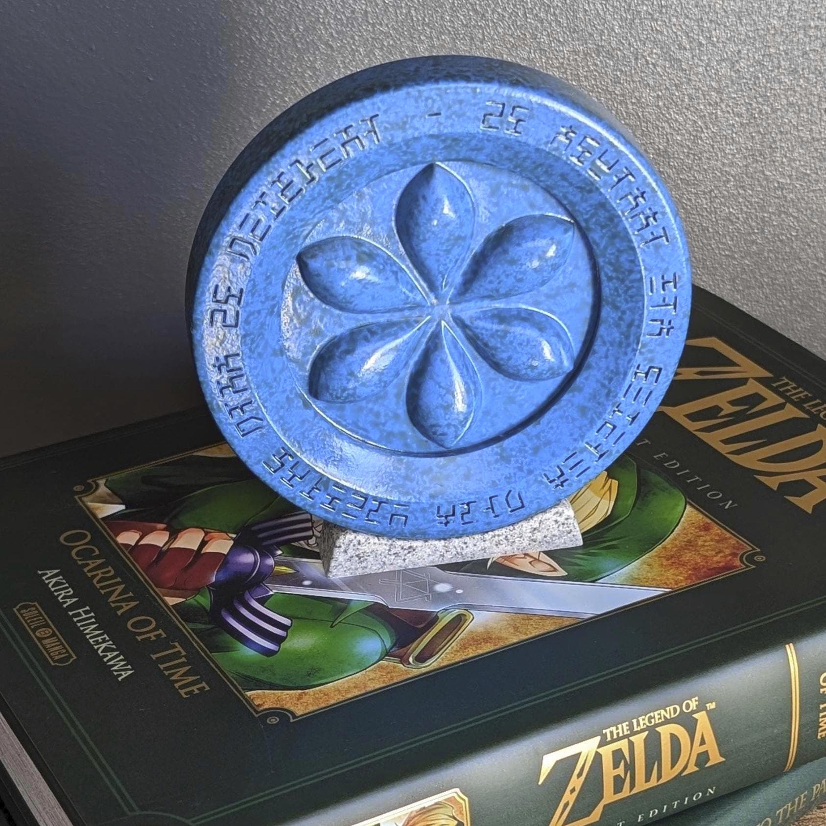 ゼルダの伝説 時のオカリナ 賢者のメダル。高級樹脂製装飾品として