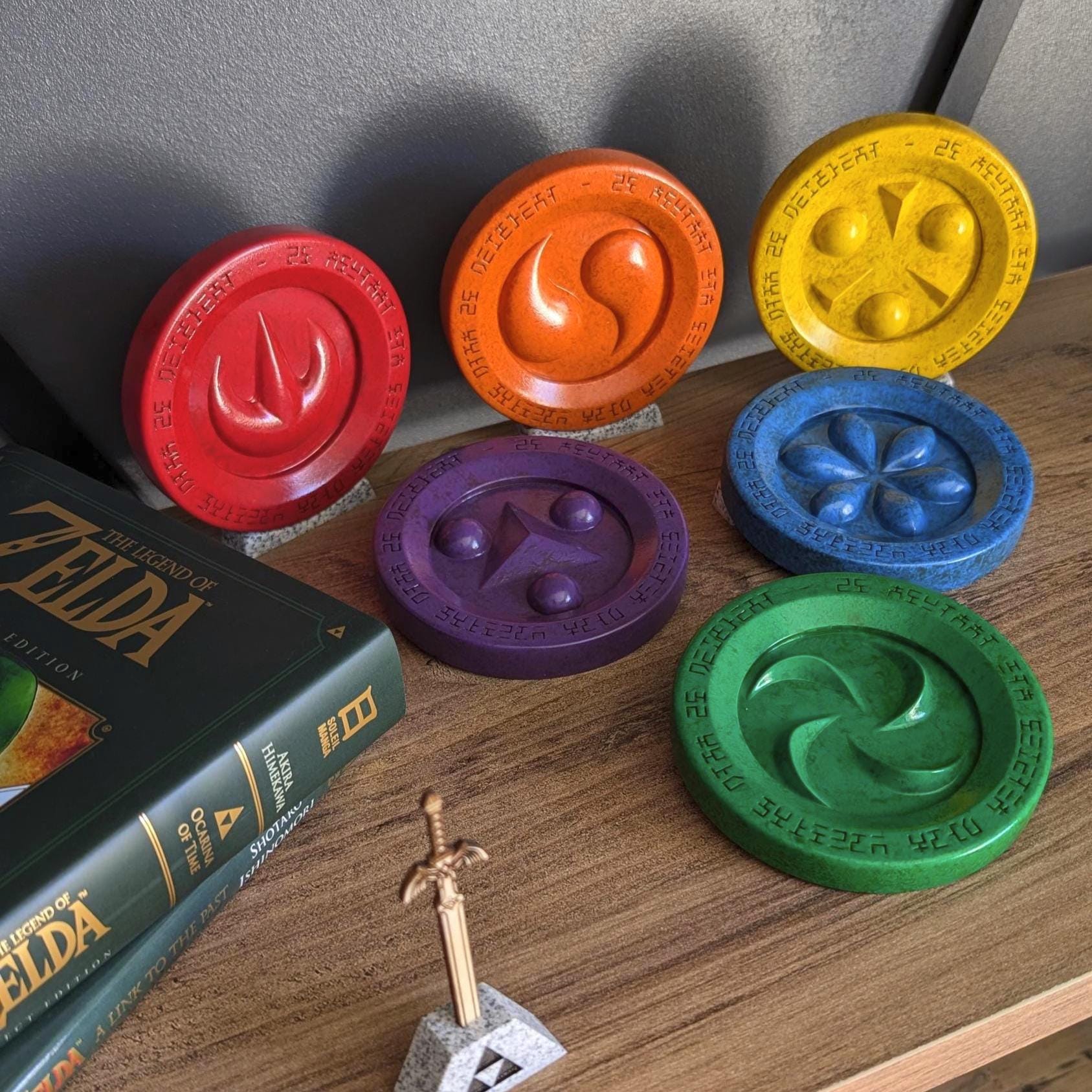ゼルダの伝説 時のオカリナ 賢者のメダル。高級樹脂製装飾品として