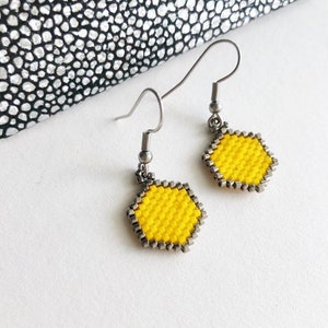Honeycomb earrings, yellow earrings, geometric earrings, peyote jewelry, beaded jewelry image 1