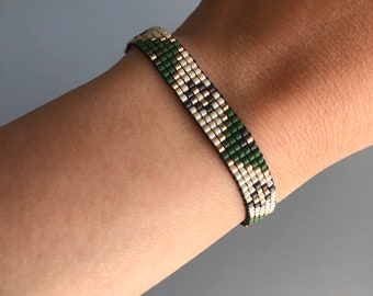 Bead woven bracelet, geometric pattern bracelet, bohemian bracelet, beaded bracelet, handmade bracelet