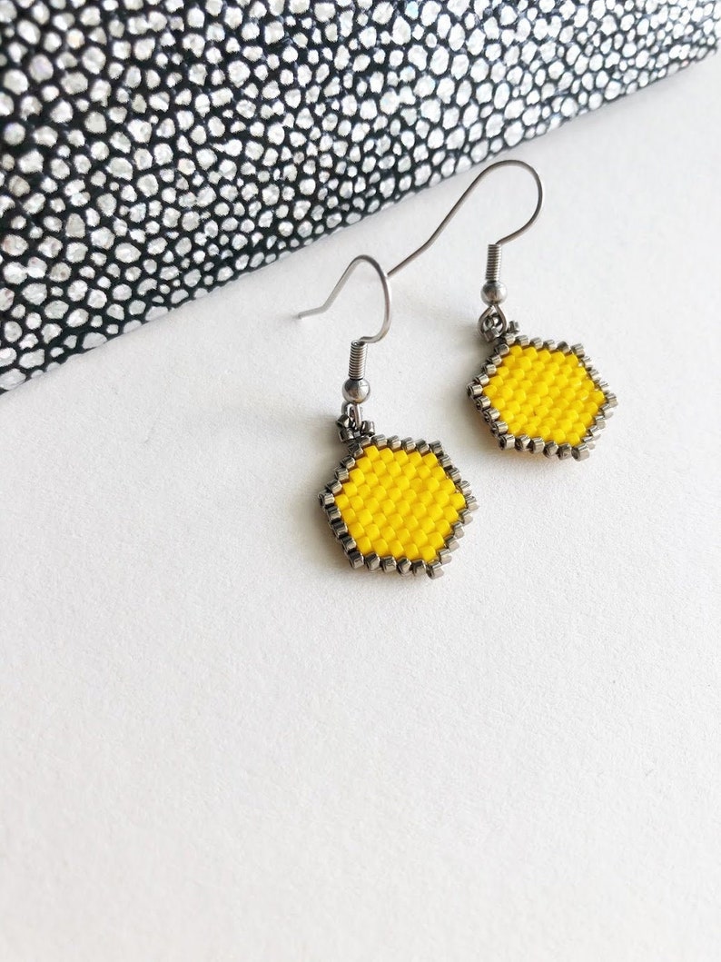 Honeycomb earrings, yellow earrings, geometric earrings, peyote jewelry, beaded jewelry image 1