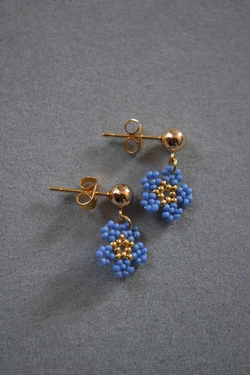 Delicate spring earrings, blue flower earrings image 1