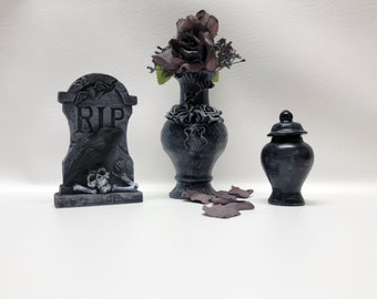 3 Spooky Halloween Décor Props Tombstone Urn Vase