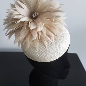 Cream and champagne button hat / fascinator / headpiece ideal for the races inc. Melbourne Cup or Fashions on the Field entrants image 2