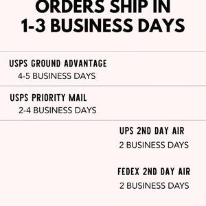 Puede incluir: Un gr&aacute;fico que muestra los tiempos de env&iacute;o de los pedidos. Los pedidos se env&iacute;an en 1-3 d&iacute;as h&aacute;biles. USPS Ground Advantage tarda 4-5 d&iacute;as h&aacute;biles. USPS Priority Mail tarda 2-4 d&iacute;as h&aacute;biles. UPS 2nd Day Air tarda 2 d&iacute;as h&aacute;biles. FedEx 2nd Day Air tarda 2 d&iacute;as h&aacute;biles. *Los tiempos de USPS son estimados. El clima y las circunstancias imprevistas pueden causar un retraso. Por favor, date tiempo extra y haz tu pedido con unos d&iacute;as de antelaci&oacute;n o selecciona un servicio acelerado con UPS o FedEx.