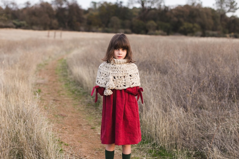 Granny Square Capelet Crochet Pattern, PDF image 2