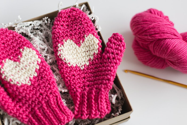 Heart Mittens Crochet PATTERN for Kids and Adults, Valentine's Day Crafts, DIY Mittens, Valentines Gifts for Kids 画像 3