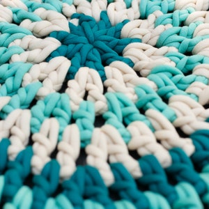 Quick & Easy Crochet Rug Pattern, Jumbo Yarn, Bath Mat, DIY Rug, Beginner friendly, tutorial image 5