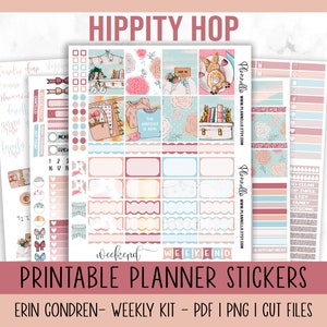 以下が含まれることがあります： パステルカラーと花柄のデザインが施された、印刷可能なプランナー用ステッカーです。ステッカーには、ウサギ、本、スーツケースなど、さまざまなデザインが施されています。画像の上部には「Hippity Hop」というテキストがあります。画像の下部には「Printable Planner Stickers」というテキストがあります。画像の下部には「Erin Condren - Weekly Kit - PDF | PNG | Cut Files」というテキストがあります。