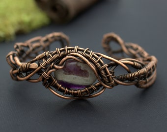 Amethyst bracelet, Wire wrapped bracelet, Copper cuff bracelet, Boho bracelet, Crystal wire wrap bracelet, Unique bracelet, Gift for her