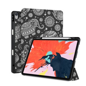 iPad Smart Case with Pencil Holder for 2025 iPad Pro 13 Air 13 M4 12.9 Pro M1 M2 Air 11 10.9 Pro 11&quot; 9.7 10.2 Auto Sleep/Wake Zen Elephant