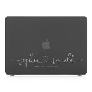 Aangepaste hoes voor MacBook Air 13" M1/M2/M3/M4 en 15" M2 | MacBook Pro 13"/14"/16" - voeg je handtekeningtekst toe - hoesje gepersonaliseerd